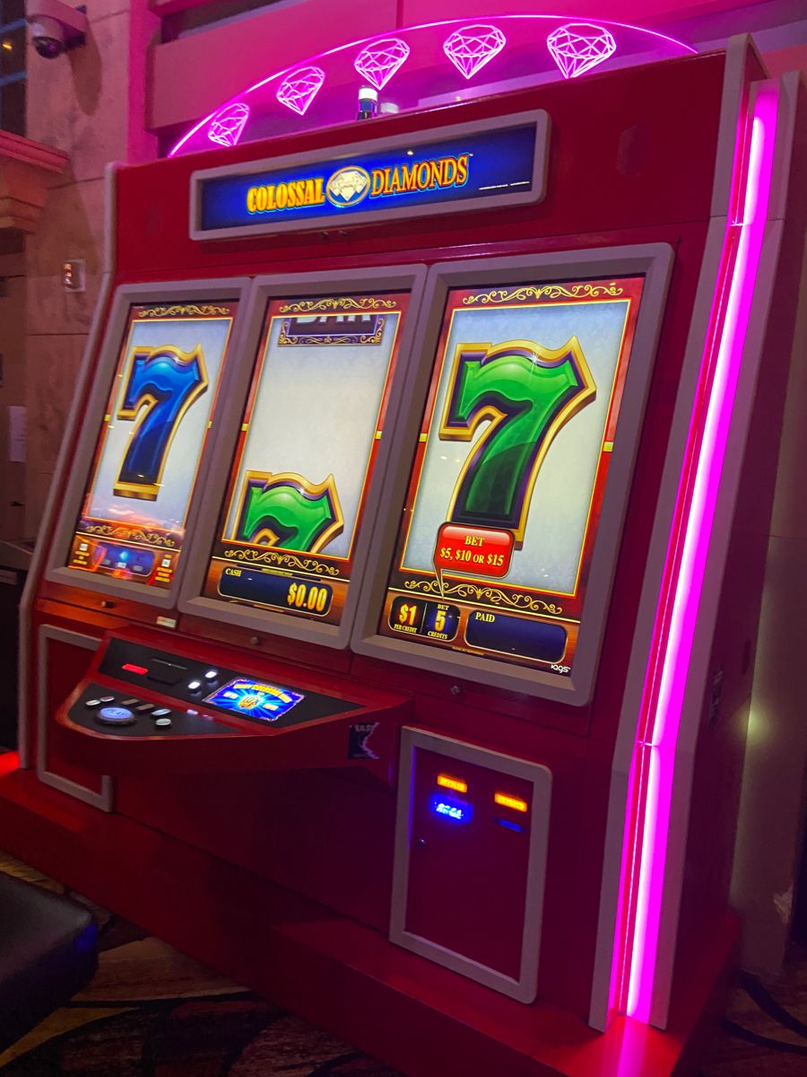 Real Money Casino کیسینو میں سلاٹ کھیلنا شروع کریں۔